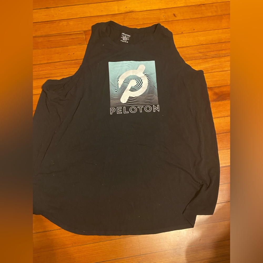 Peloton shirt in 3x Excellent conditon